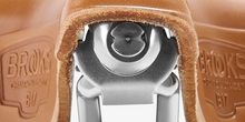Load image into Gallery viewer, Books Utmost Saddle B17